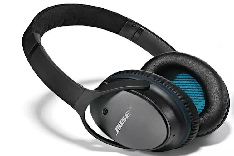 Bose QuietComfort 25 headphone - One of the best headphones under 300